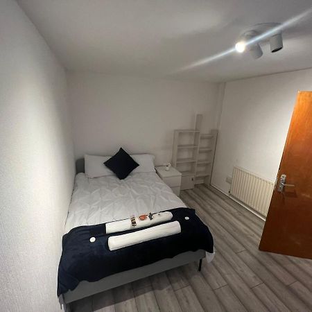 Indulge Hockley Hotel - With Free Front Parking - 10 Min Drive To Birmingham City Centre Bull Ring, Grand Central, Tesco Superstore, Primark & Commonwealth Games Exterior foto